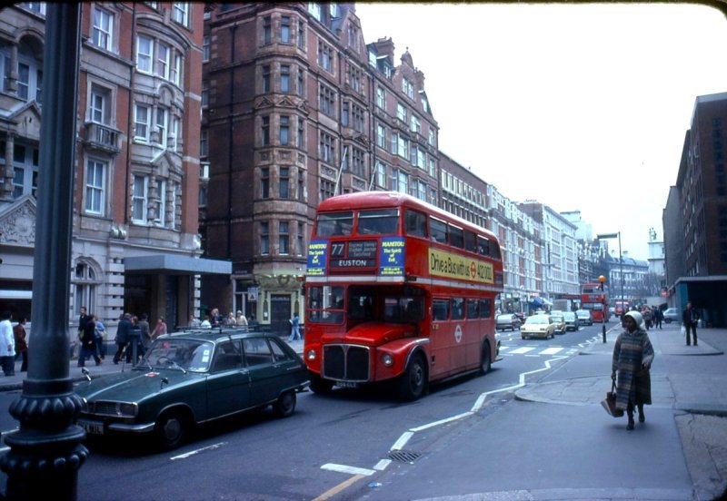 BUS London_1979,_London,_Bus.jpg