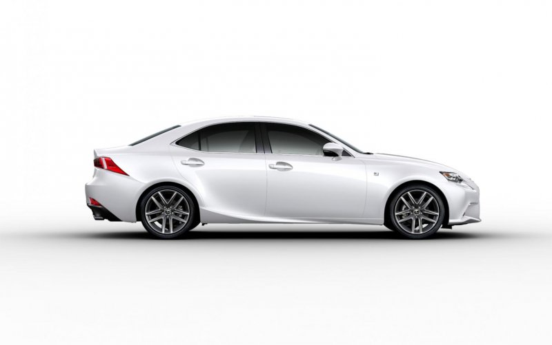 2014-Lexus-IS-side.jpg