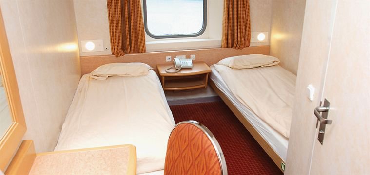 cap-finistere-outside-2-berth-cabin-with-ensuite-facilities_base1.jpg