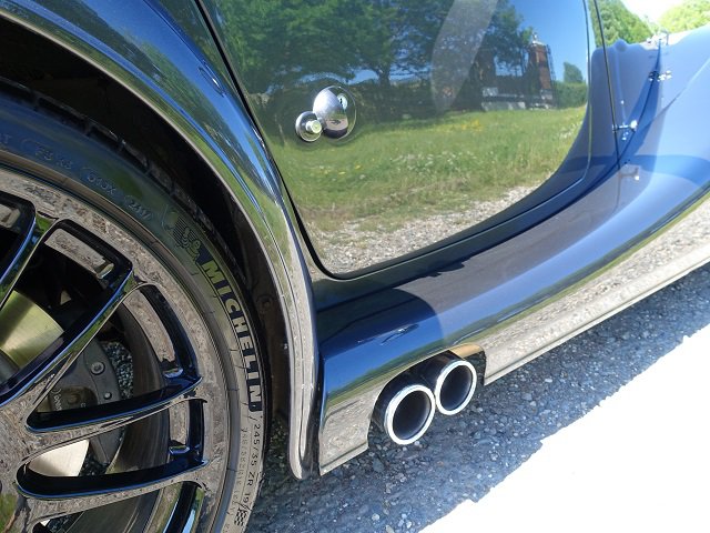 10-Exhaust-Pipes.jpg